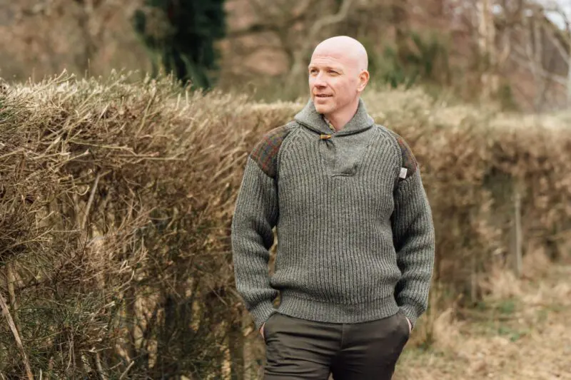 Byreman - Chunky knit Shawl Collar Sweater with Harris Tweed patches